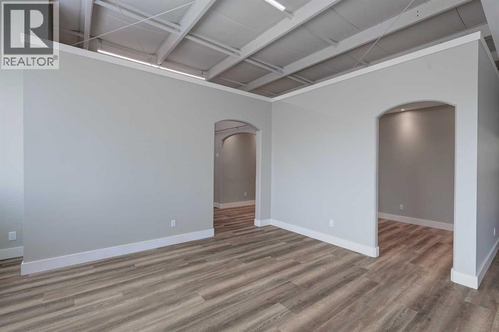 5116 52 Street Property Photo 26