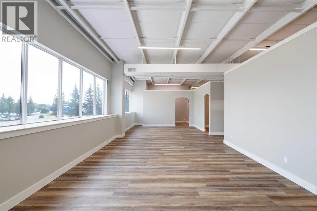 5116 52 Street Property Photo 39