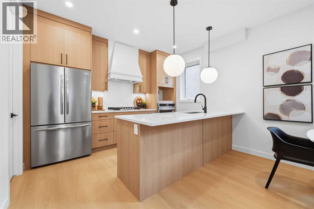 521 15 Avenue Northeast Property Photo 11