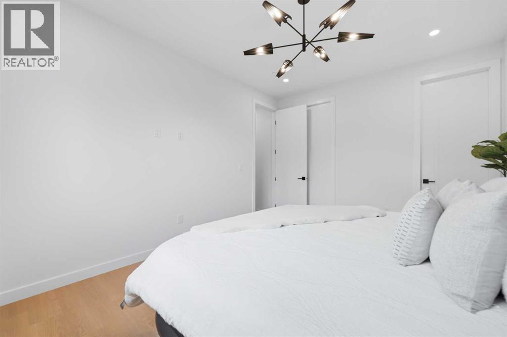 521 15 Avenue Northeast Property Photo 21