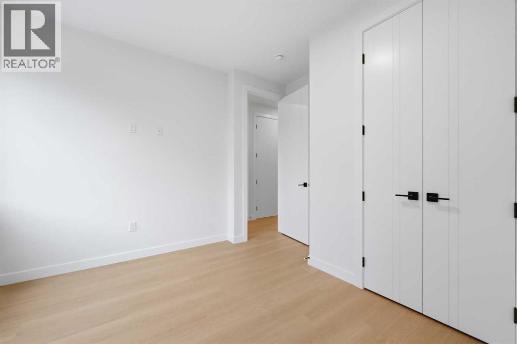 521 15 Avenue Northeast Property Photo 26