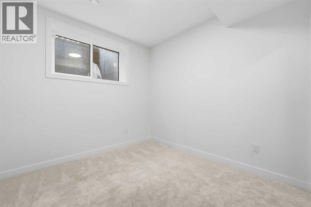 521 15 Avenue Northeast Property Photo 32