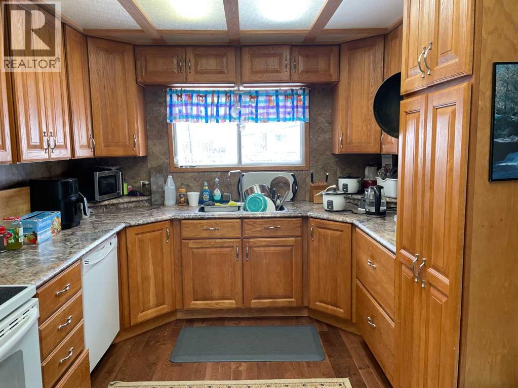 10416 116 Street Property Photo 2