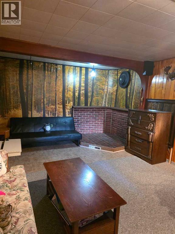 10416 116 Street Property Photo 11