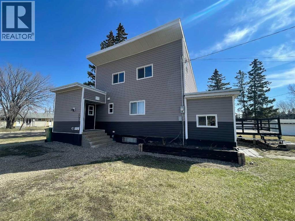 4535 47 Street Property Photo 1