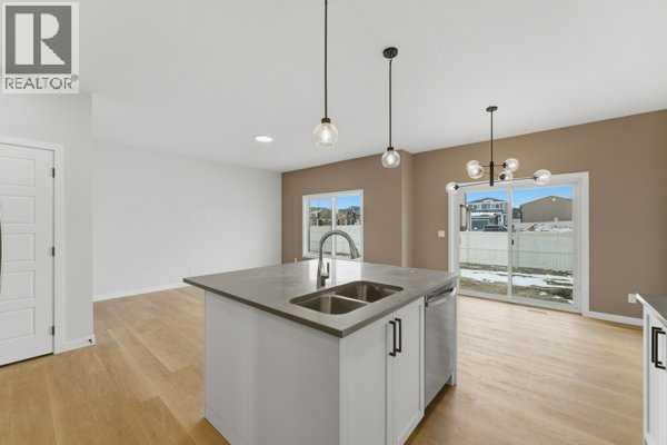 213 Bayview Park Sw Property Photo 11