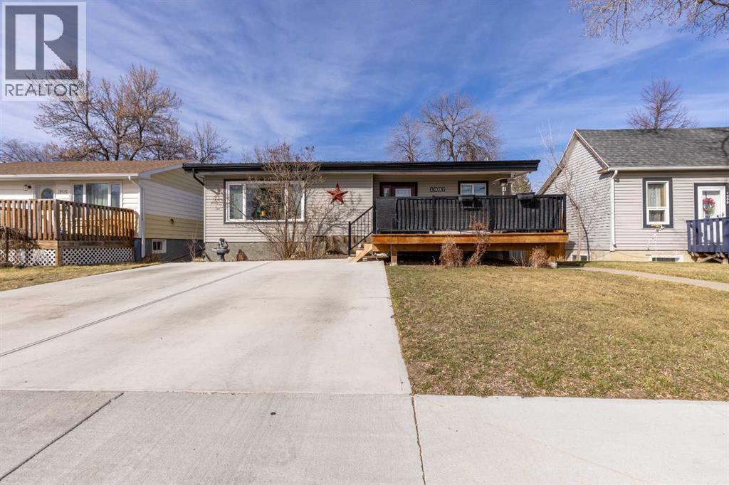 1907 7a Avenue N Property Photo 2