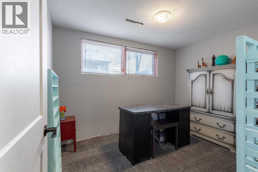 1907 7a Avenue N Property Photo 27