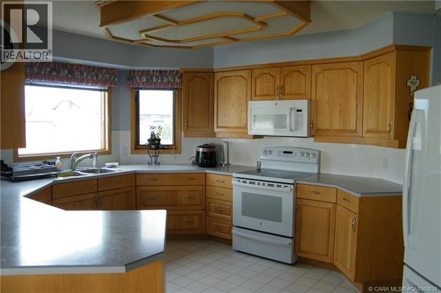 5606 46 Avenue W Property Photo 6