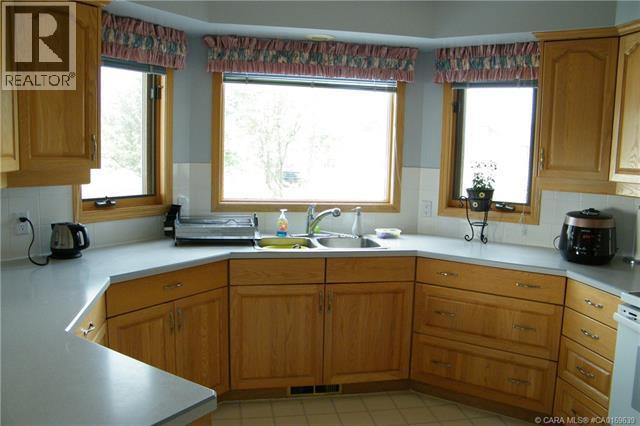 5606 46 Avenue W Property Photo 7