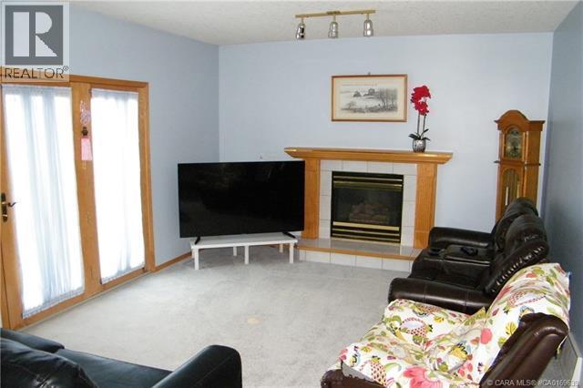 5606 46 Avenue W Property Photo 16