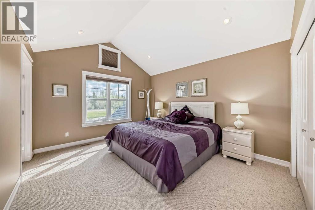 559 Summer Crescent Property Photo 23