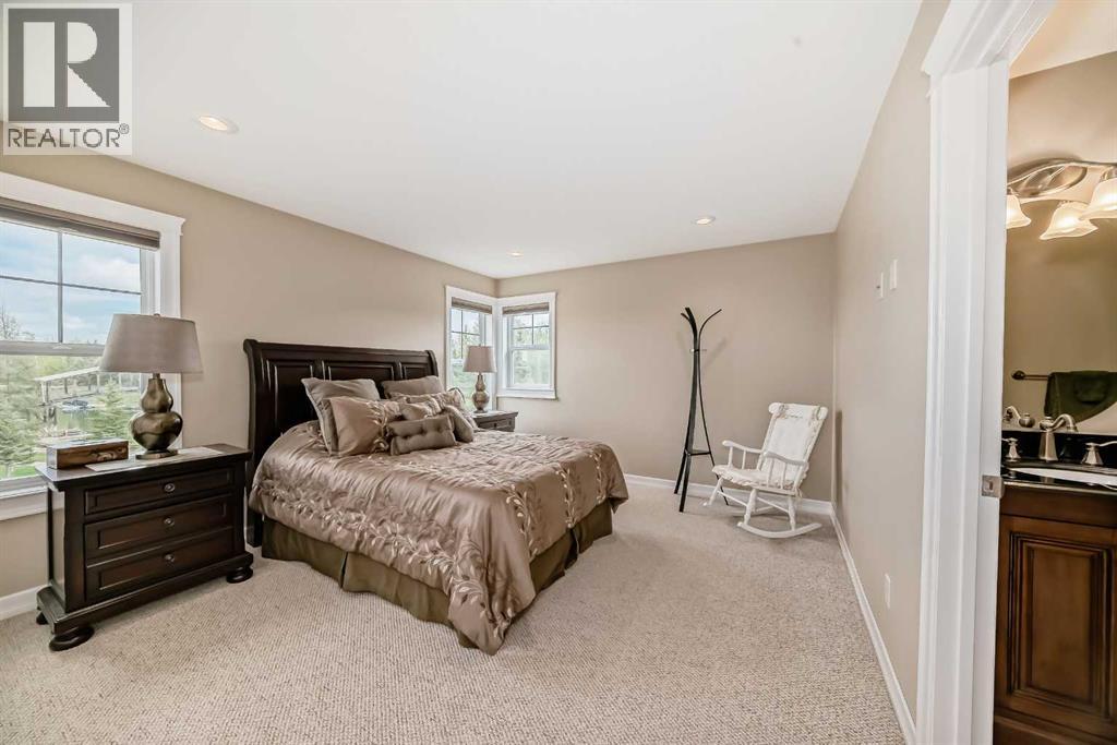 559 Summer Crescent Property Photo 25
