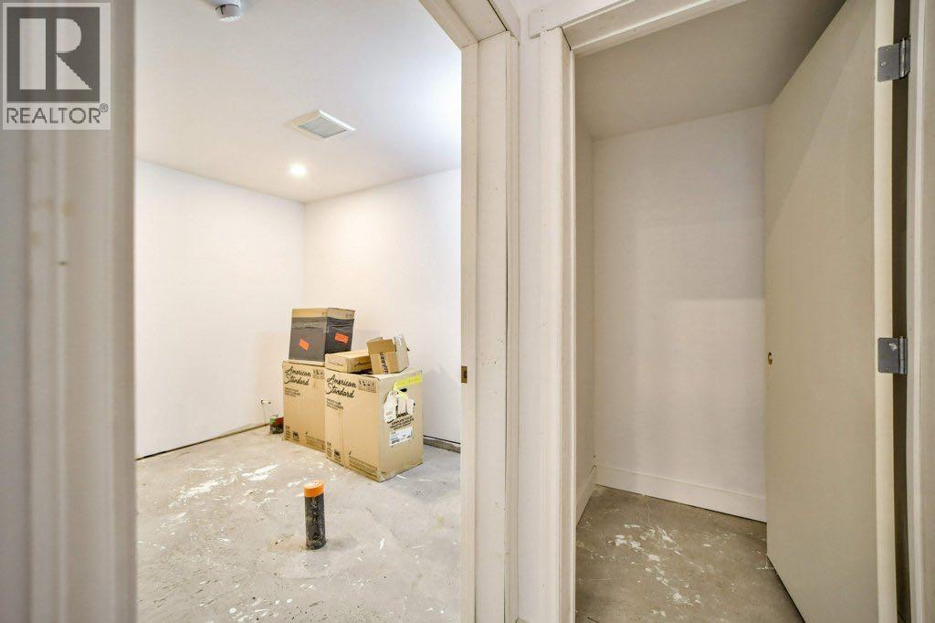 8510 19 Avenue Property Photo 40