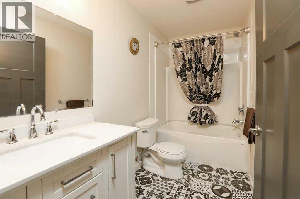 7 Greywolf Road N Property Photo 33
