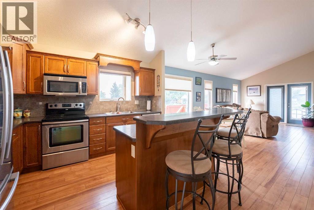514 6a Street N Property Photo 7