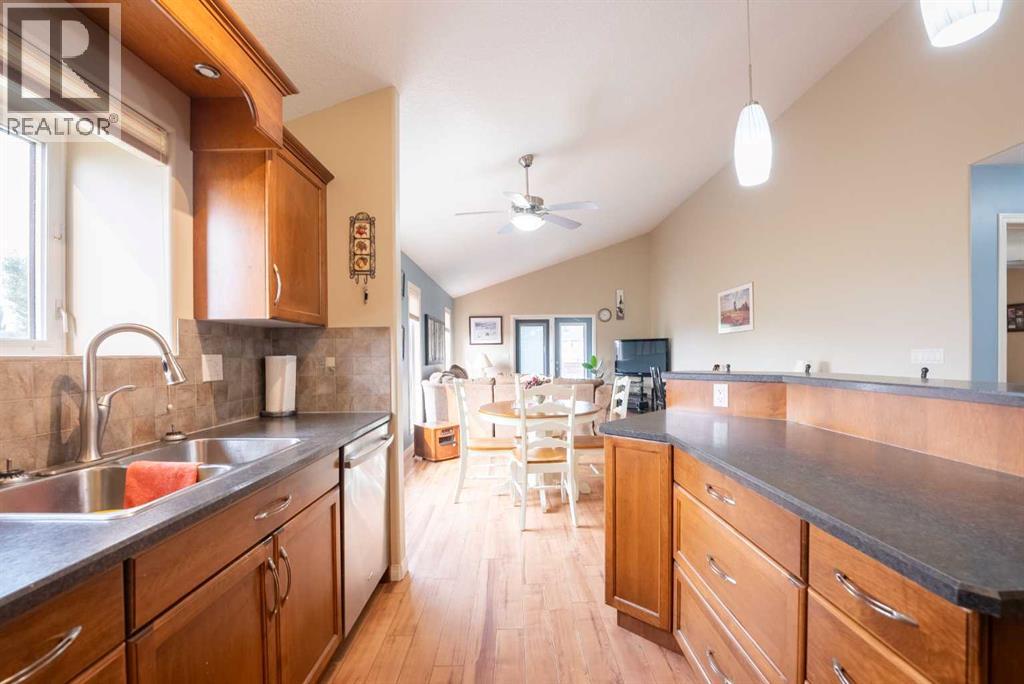 514 6a Street N Property Photo 8