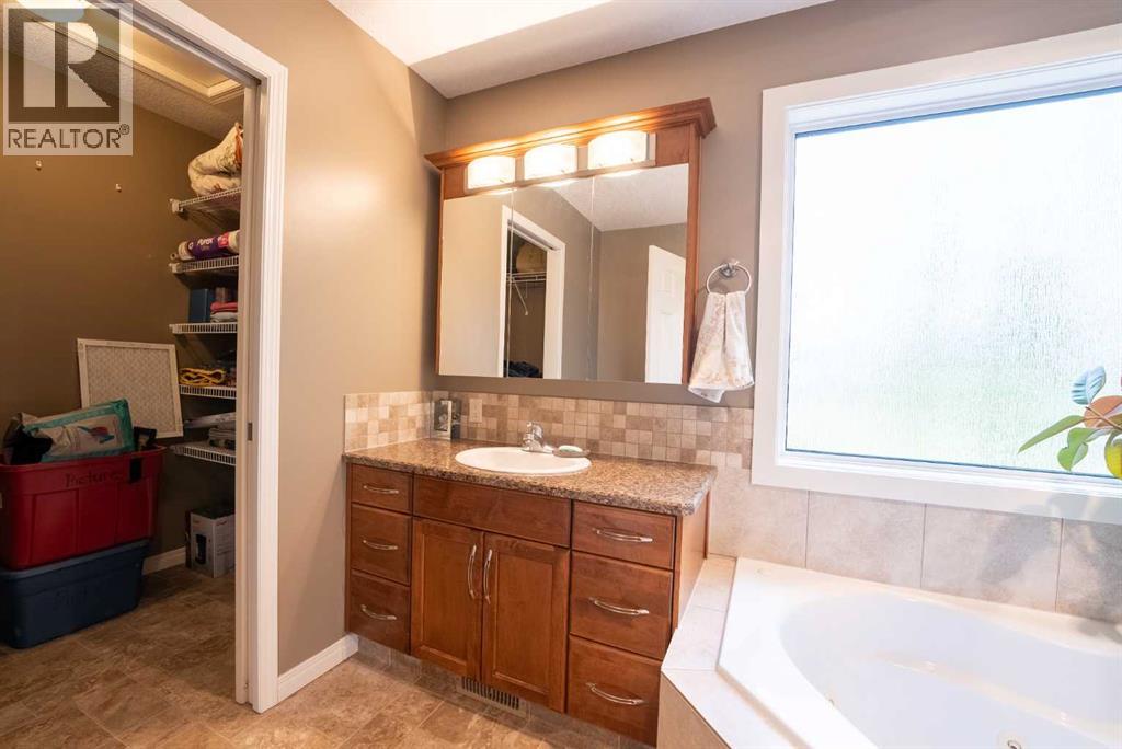 514 6a Street N Property Photo 17
