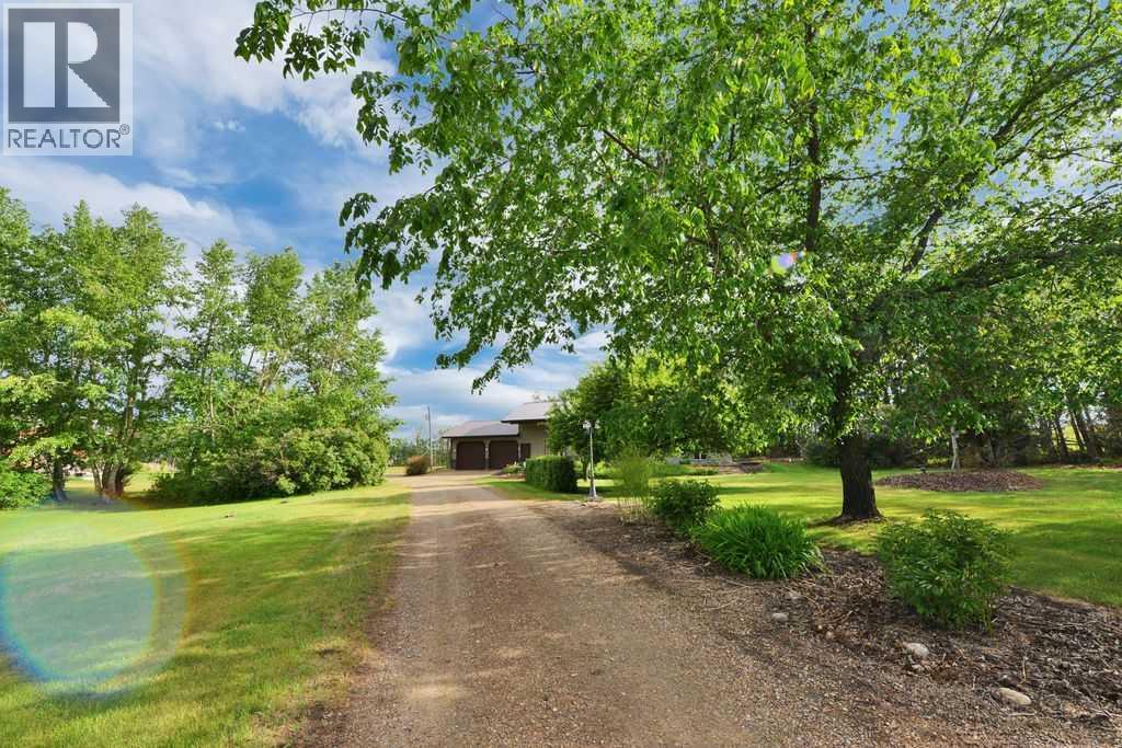 27137 Highway 42 Property Photo 3