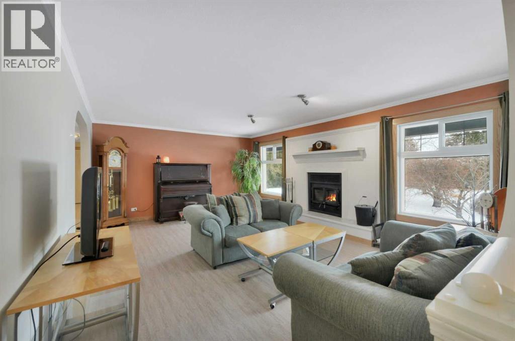 27137 Highway 42 Property Photo 10
