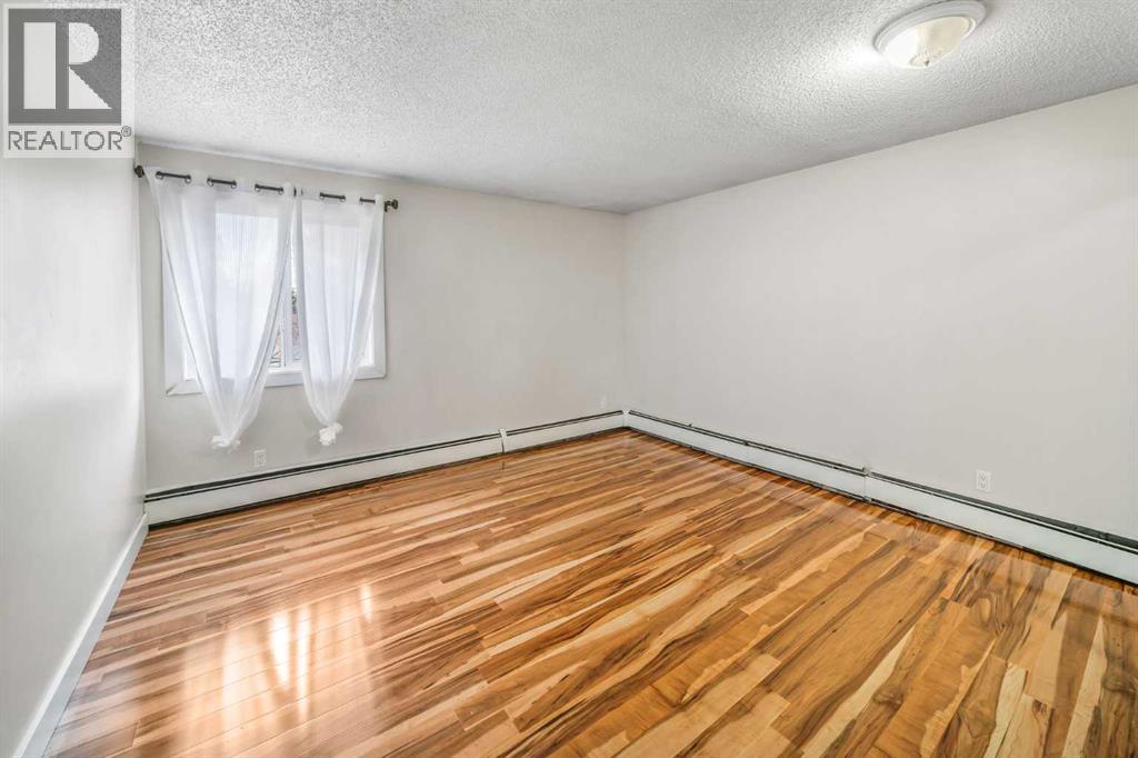 1915 26 Street Southwest Property Photo 16