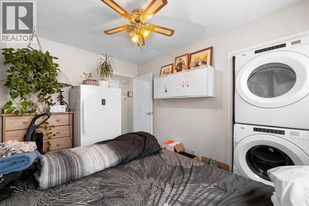 6304 39 Avenue Property Photo 14