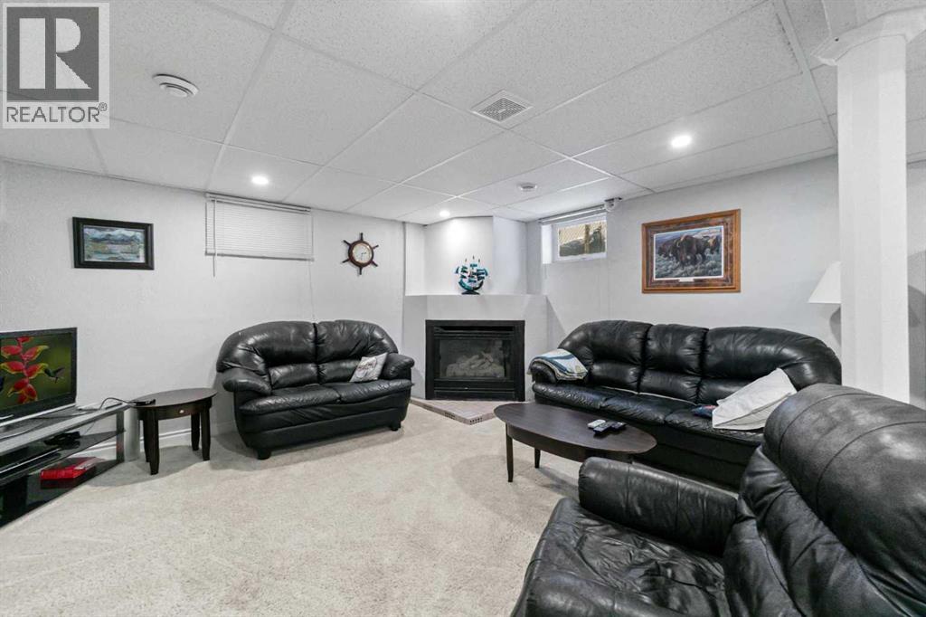 6304 39 Avenue Property Photo 22