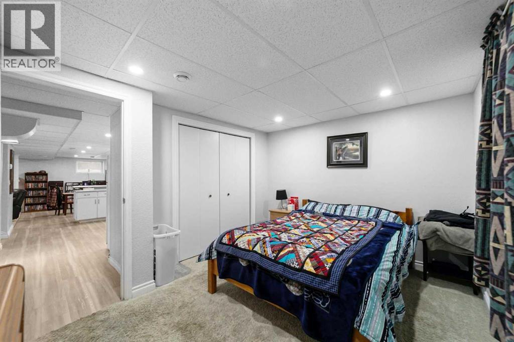6304 39 Avenue Property Photo 25