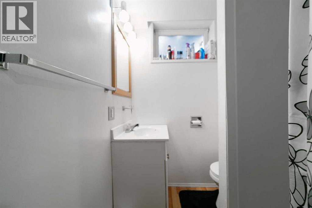 6304 39 Avenue Property Photo 26