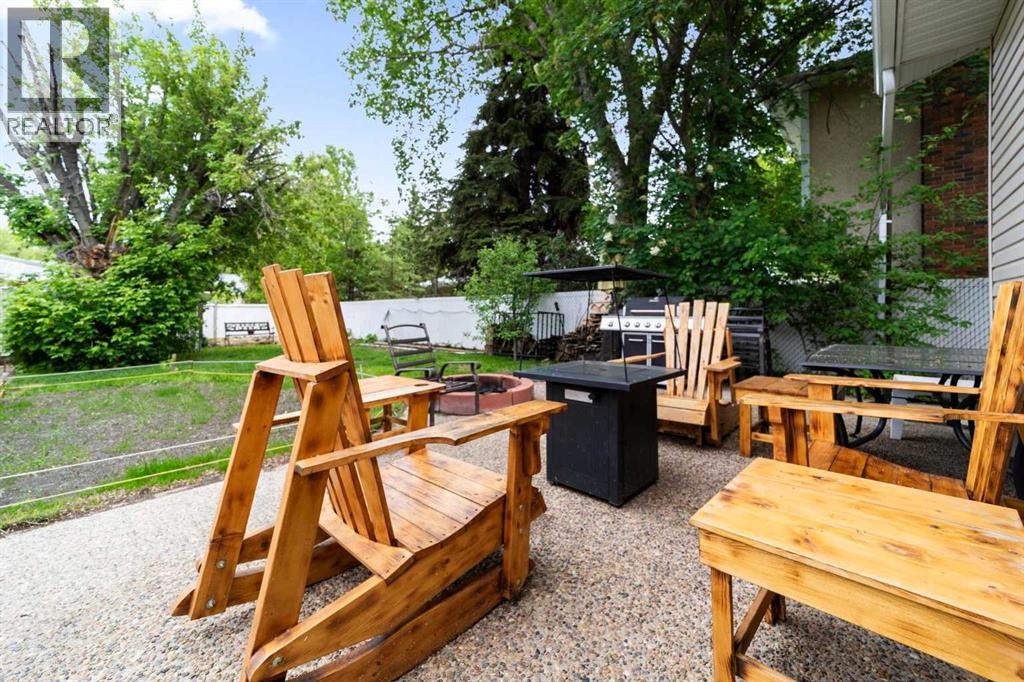 6304 39 Avenue Property Photo 32