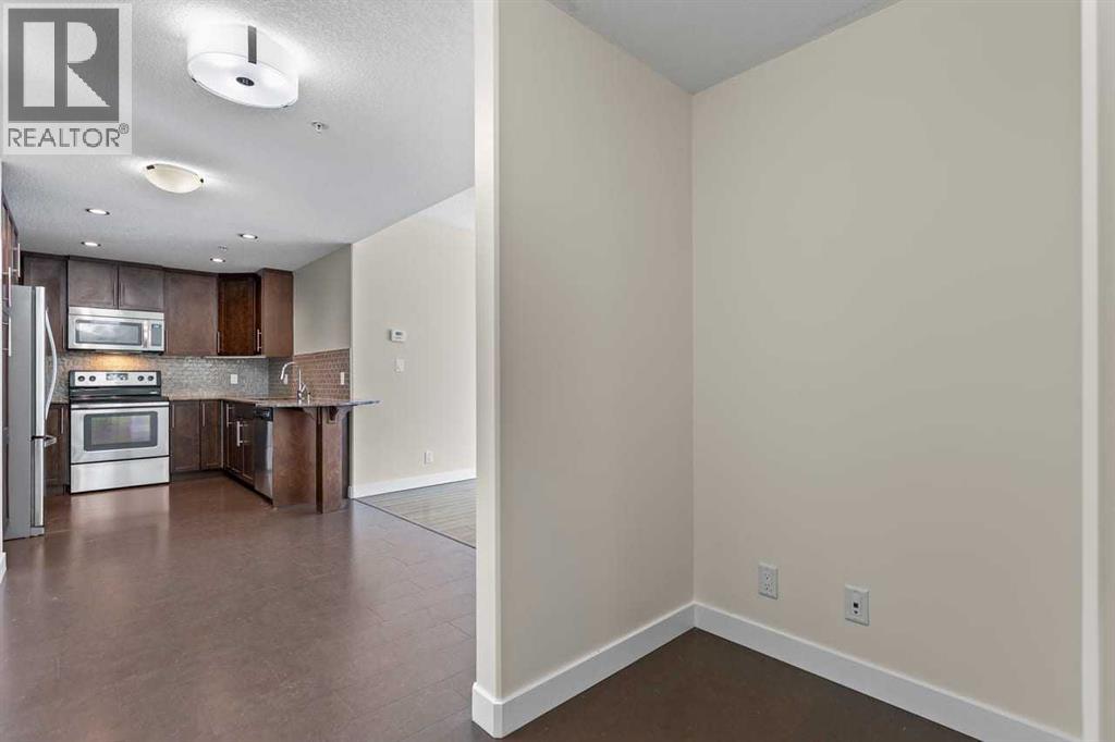 16 Varsity Estates Circle Northwest Property Photo 26