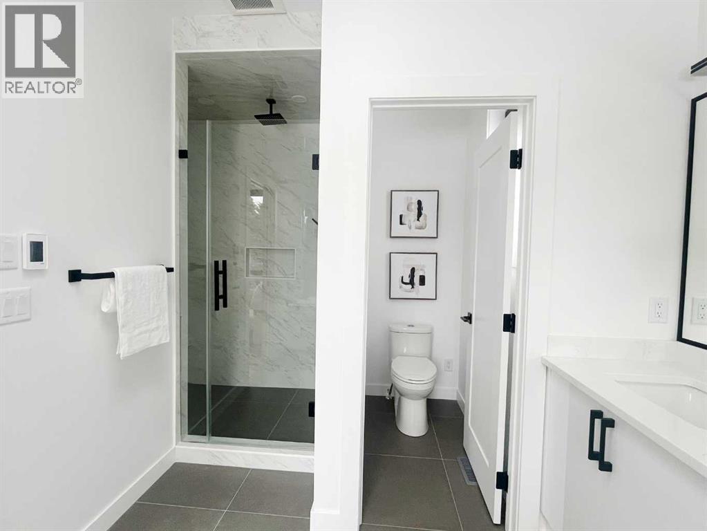 2107 Victoria Crescent Nw Property Photo 14