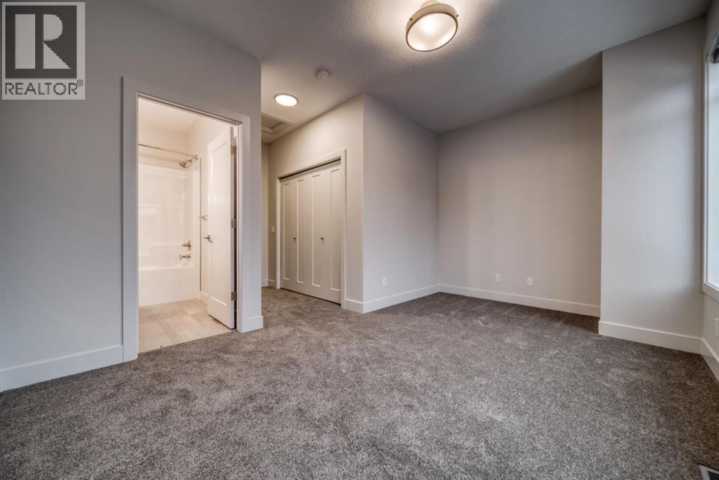 81 Royal Elm Green Nw Property Photo 14