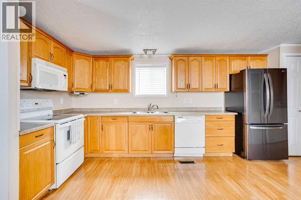 101 Clausen Crescent Property Photo 10