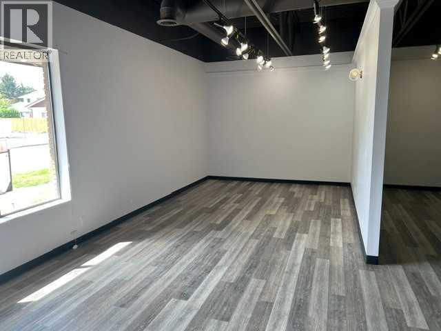 1631 Cedar Road S Property Photo 3