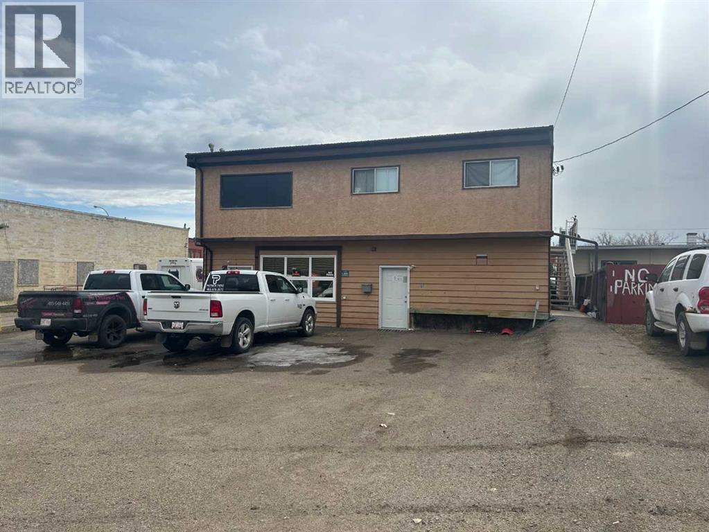 215 Broadway Avenue E Property Photo 2