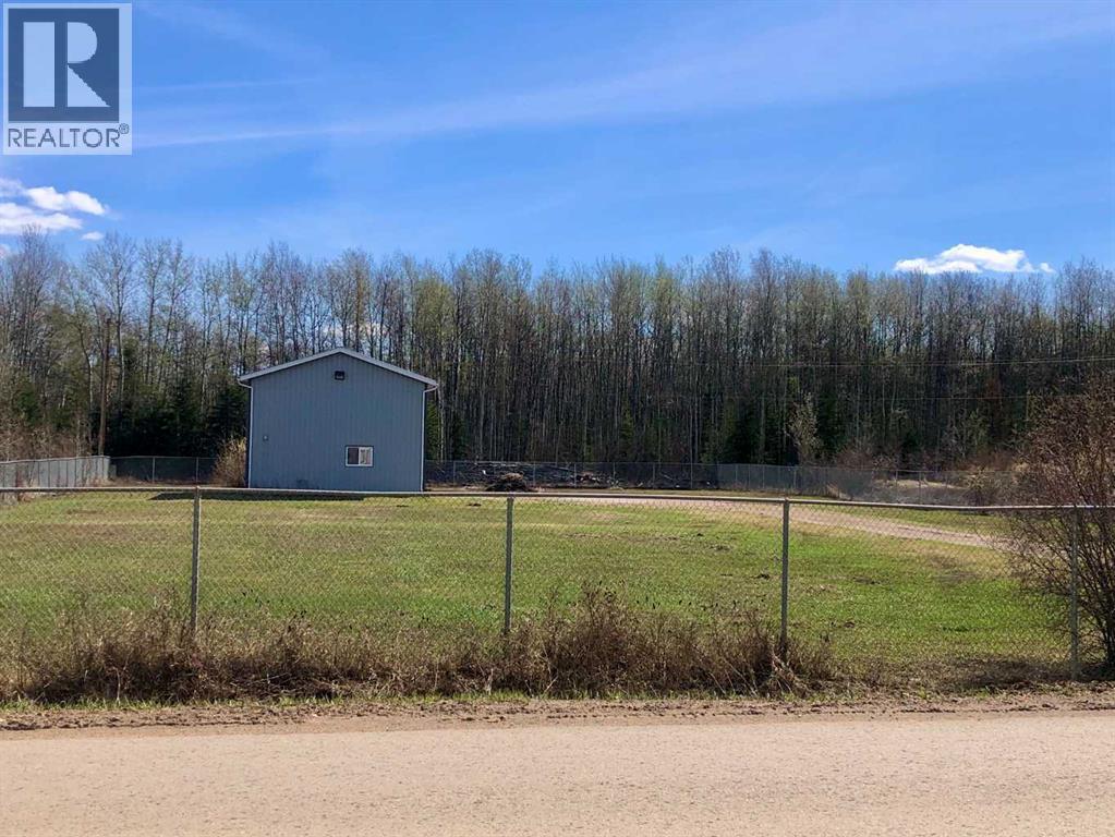 10509 92 Street Property Photo 1