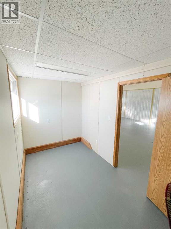 10509 92 Street Property Photo 9