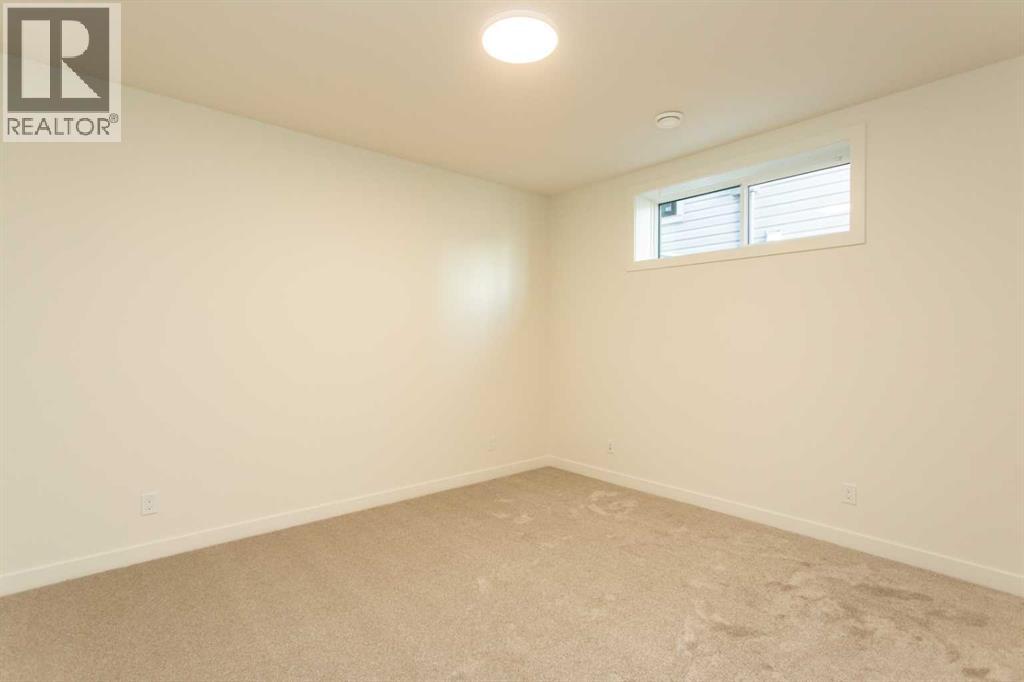 20 Emmett Crescent Property Photo 21