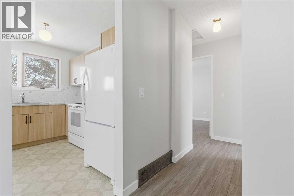 32 Fonda Mews Se Property Photo 14