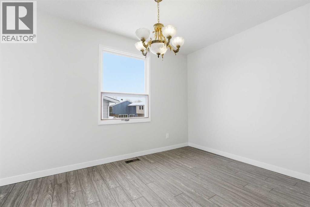 32 Fonda Mews Se Property Photo 17
