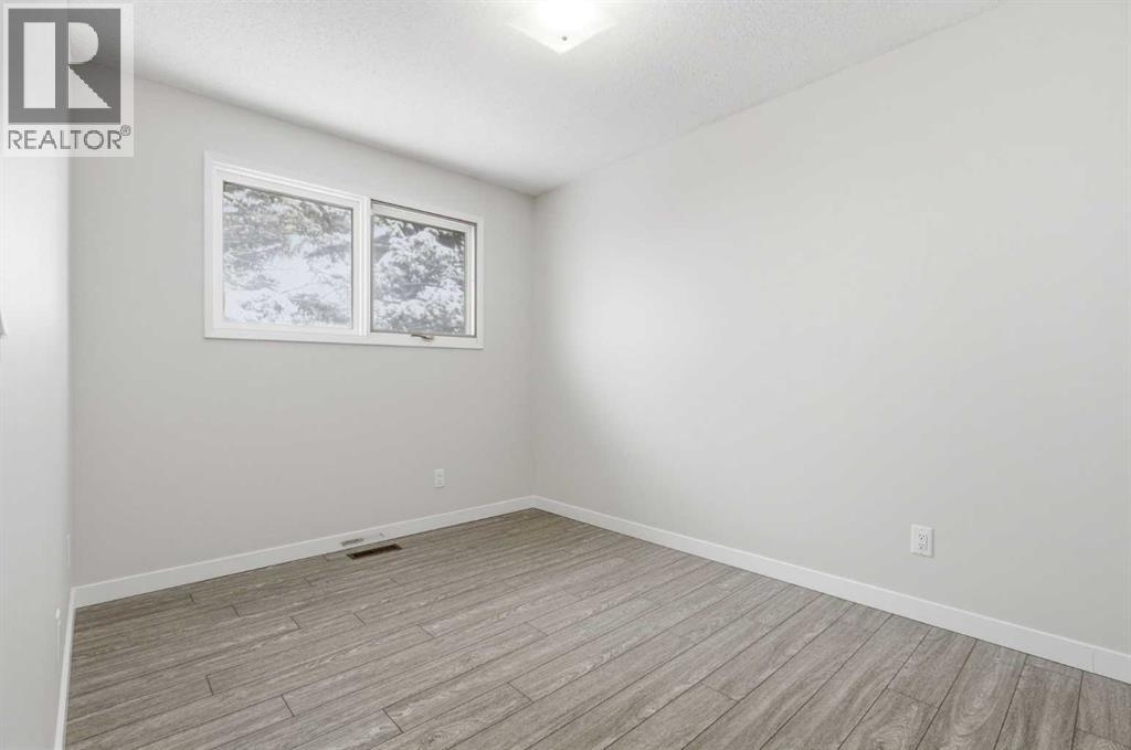 32 Fonda Mews Se Property Photo 23