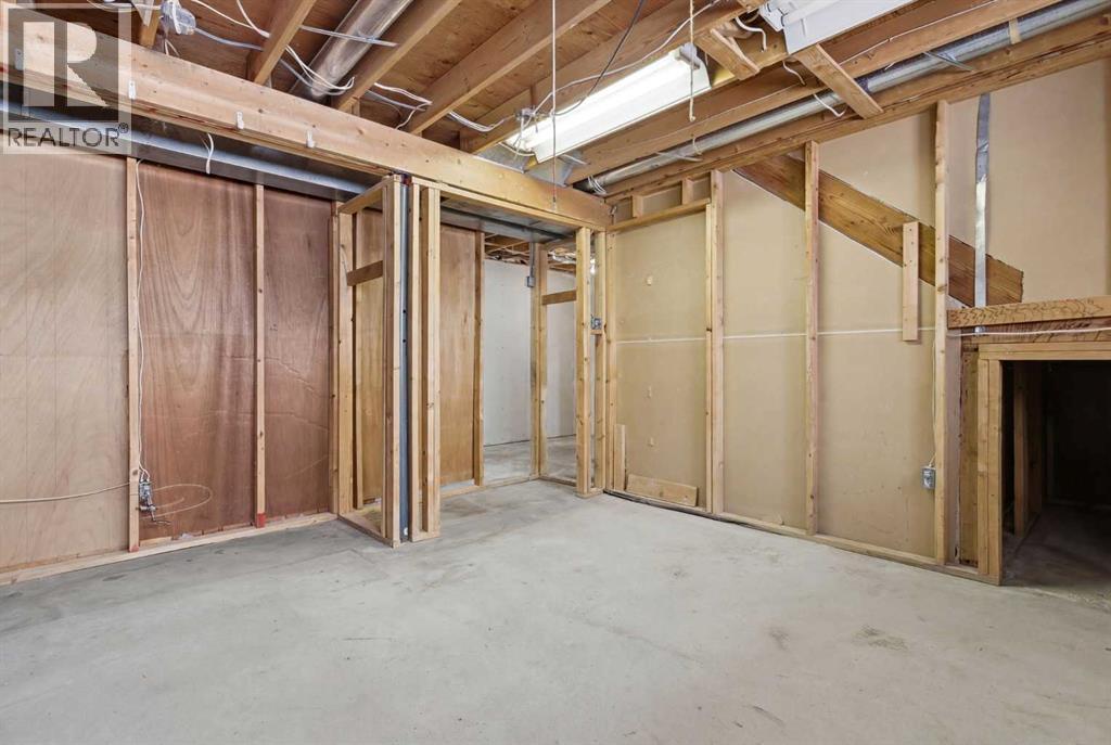 32 Fonda Mews Se Property Photo 31