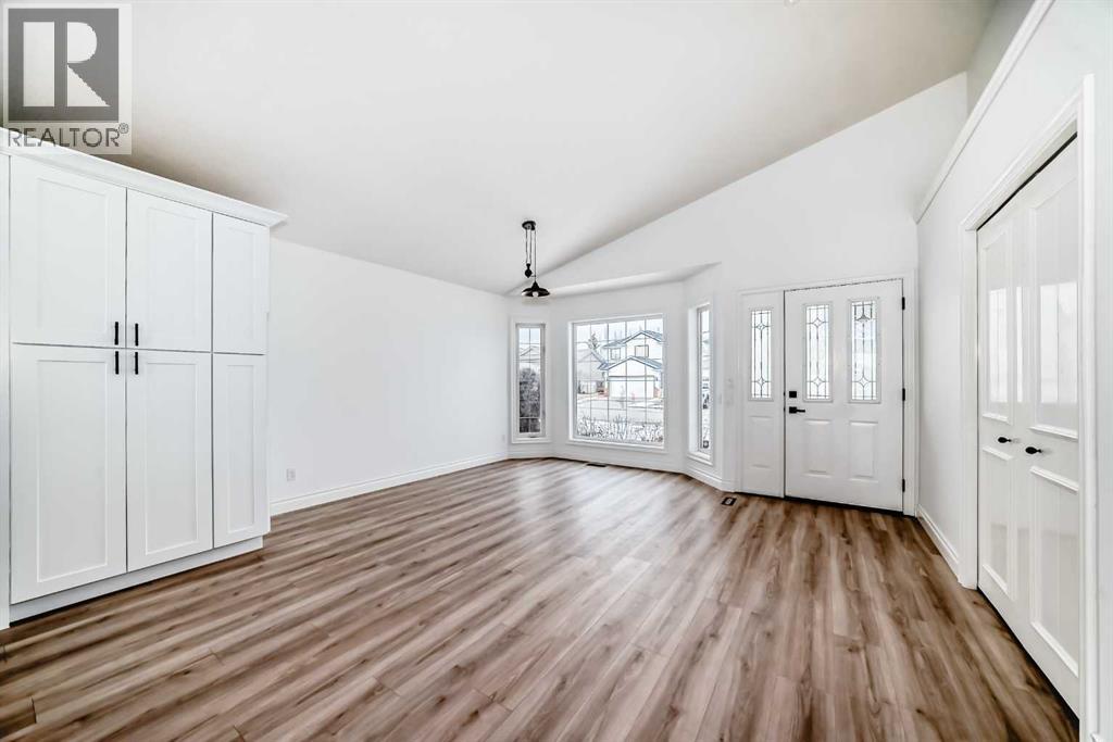 228 Woodside Crescent Nw Property Photo 25