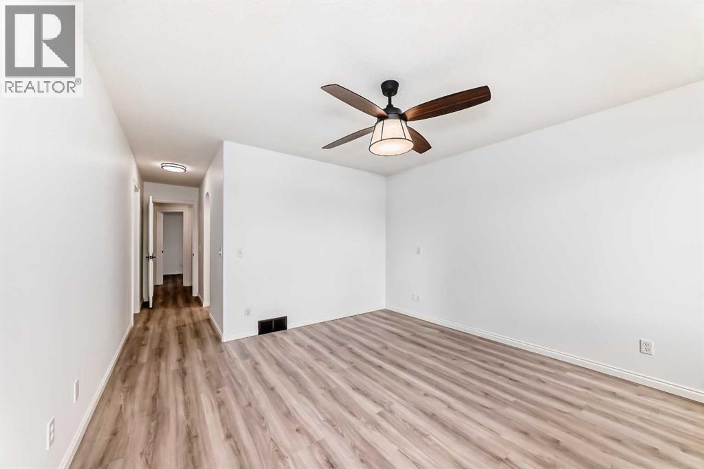 228 Woodside Crescent Nw Property Photo 29