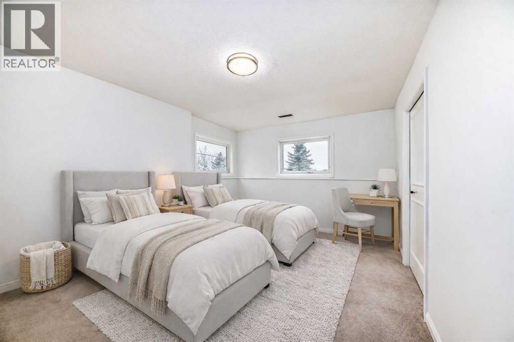228 Woodside Crescent Nw Property Photo 42