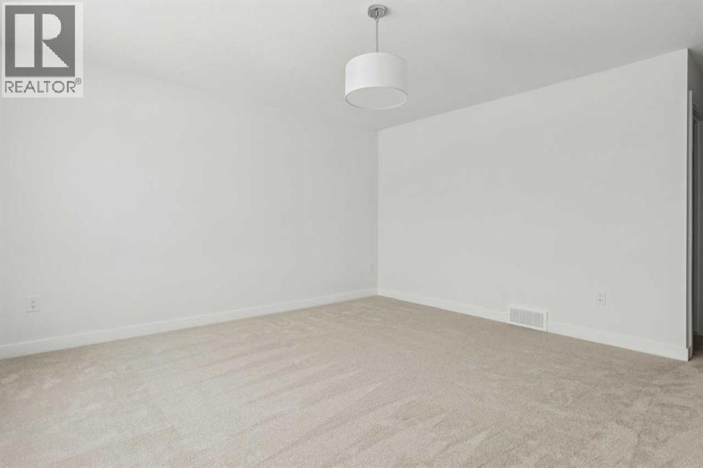 25 Linden Place Property Photo 24