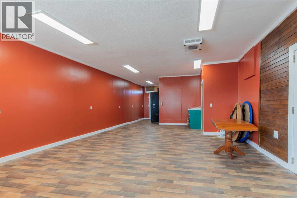 60 Main Avenue Nw Property Photo 4