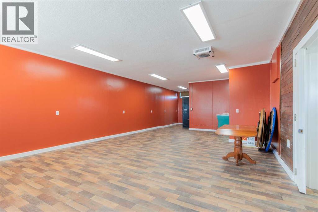 60 Main Avenue Nw Property Photo 5