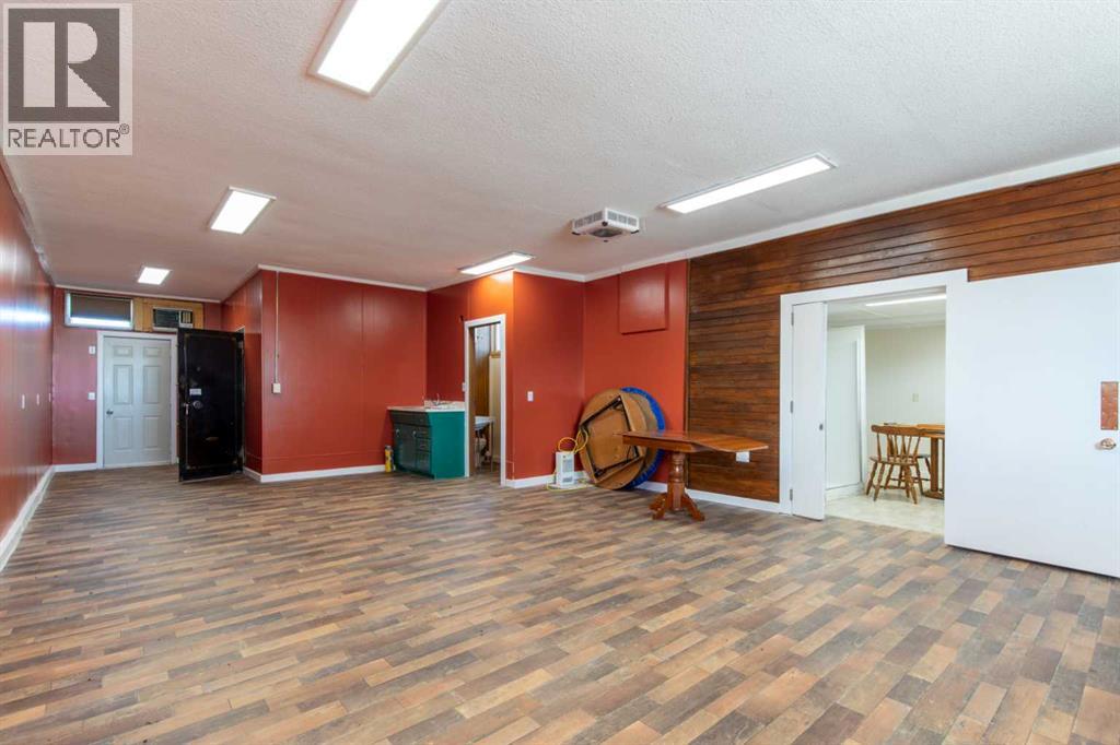 60 Main Avenue Nw Property Photo 6